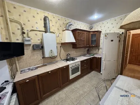 2-комн. квартира, 48 м², 4/5 эт.
