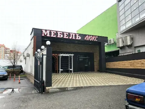 Помещение свободного назначения, 565 м²