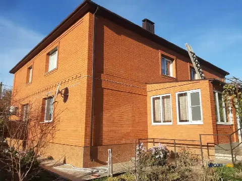 Дом 350 м² на участке 10 сот.