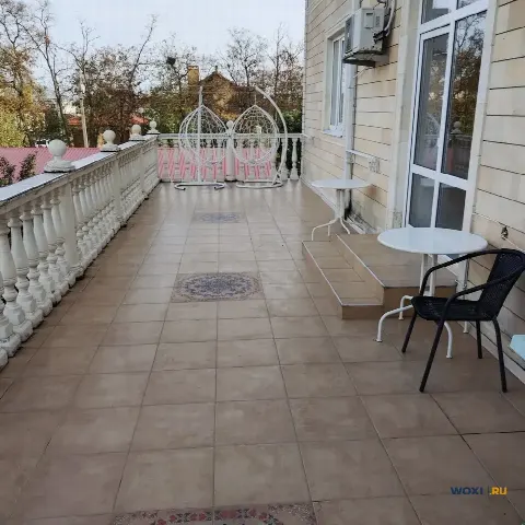 Дом 550 м² на участке 8 сот.
