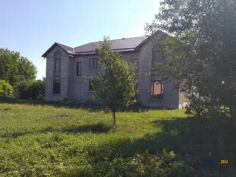 Дом 400 м² на участке 10 сот.