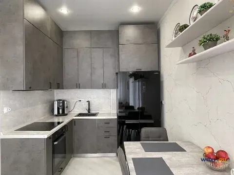 2-комн. квартира, 63 м², 4/15 эт.