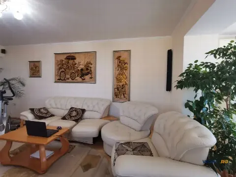2-комн. квартира, 122 м², 4/7 эт.