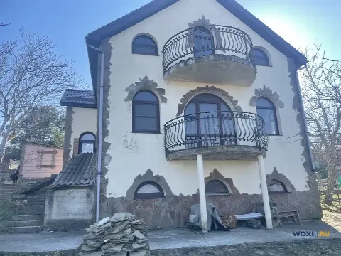 Дом 146 м² на участке 6 сот.