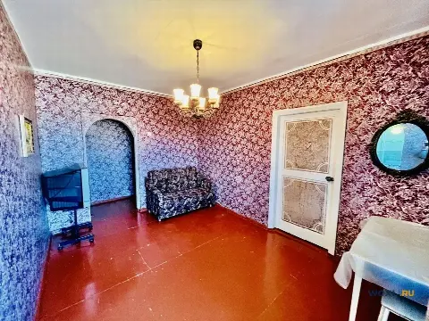 3-комн. квартира, 54 м², 2/2 эт.