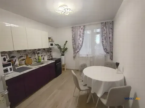2-комн. квартира, 68 м², 1/12 эт.