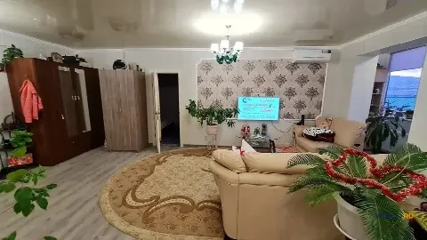 2-комн. квартира, 65 м², 4/9 эт.