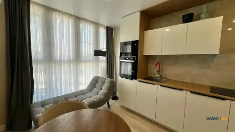 2-комн. квартира, 62 м², 3/9 эт.