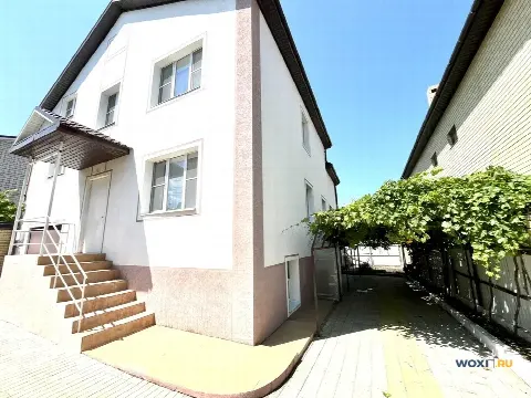 Дом 250 м² на участке 3 сот.