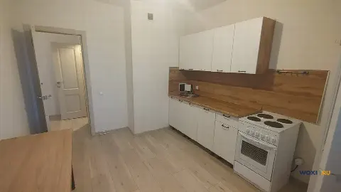 2-комн. квартира, 65 м², 2/18 эт.