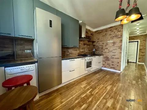2-комн. квартира, 63 м², 9/9 эт.
