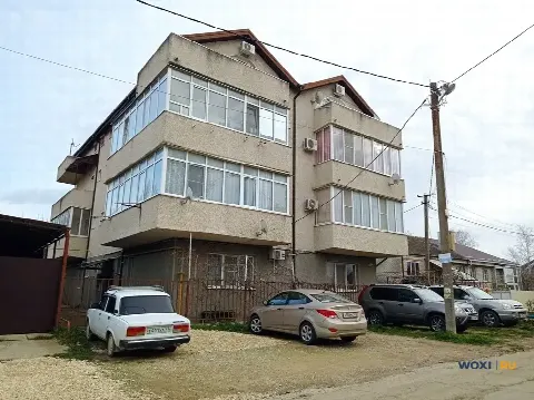 2-комн. квартира, 64 м², 4/4 эт.