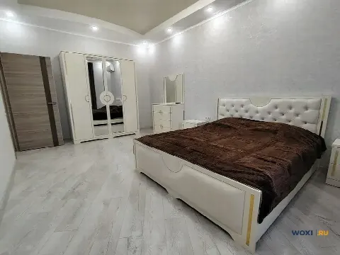 2-комн. квартира, 66 м², 1/3 эт.