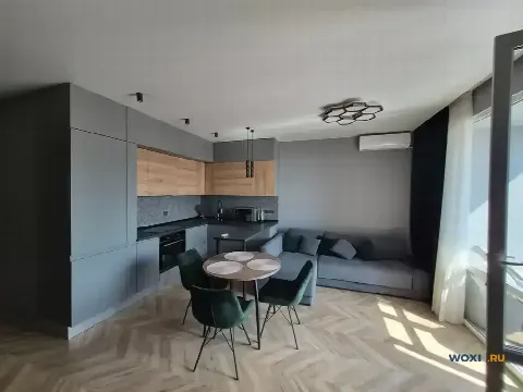 1-комн. квартира, 42 м², 10/10 эт.