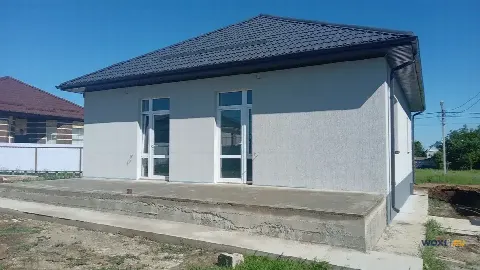 Дом 100 м² на участке 6 сот.