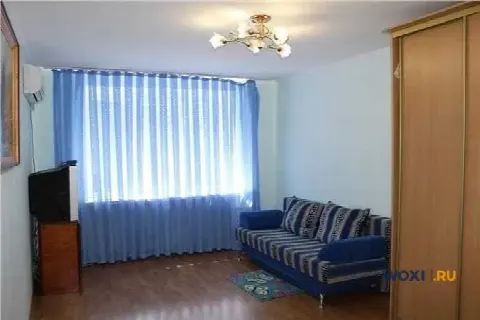 3-комн. квартира, 71 м², 2/5 эт.