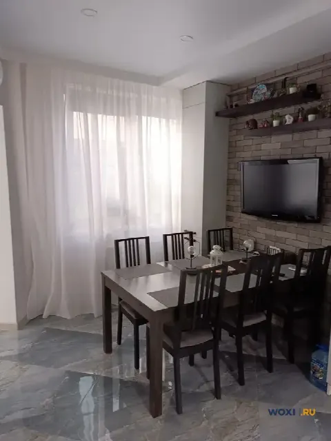 2-комн. квартира, 73 м², 1/4 эт.