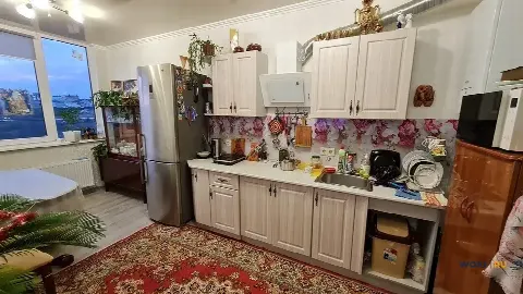 2-комн. квартира, 65 м², 4/9 эт.