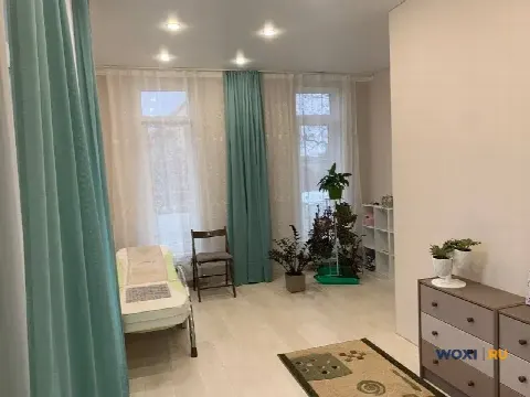 Дом 168 м² на участке 8 сот.