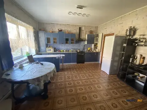 Дом 201 м² на участке 4 сот.