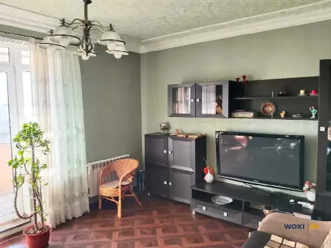 2-комн. квартира, 90 м², 8/8 эт.