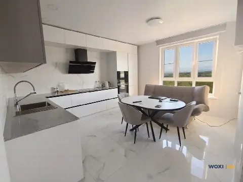 2-комн. квартира, 75 м², 7/8 эт.