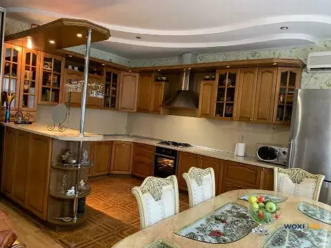 Гостиница, 296 м²