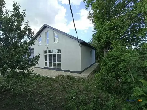 Дом 160 м² на участке 5 сот.