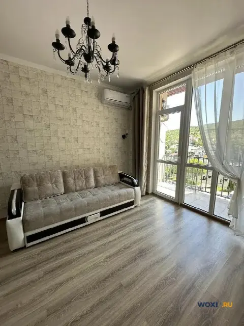 2-комн. квартира, 77 м², 3/3 эт.