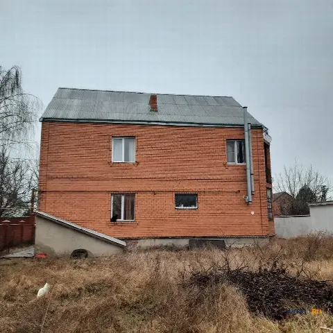 Дом 272 м² на участке 11 сот.