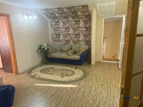 Дом 225 м² на участке 7 сот.