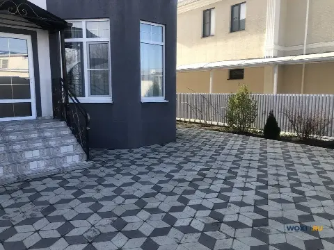 Дом 220 м² на участке 9 сот.