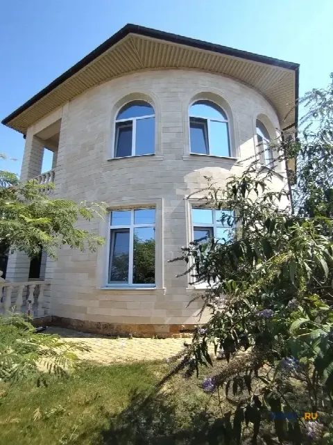 Дом 162 м² на участке 5 сот.