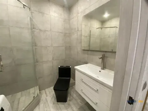 1-комн. квартира, 37 м², 1/10 эт.