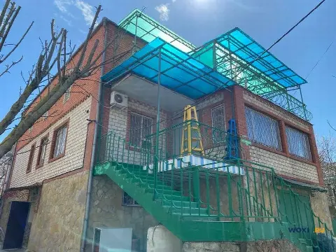 Дом 500 м² на участке 9 сот.