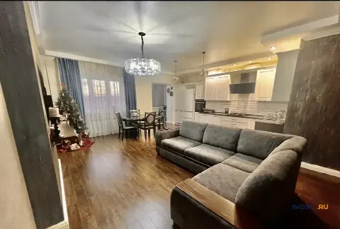 2-комн. квартира, 90 м², 2/5 эт.