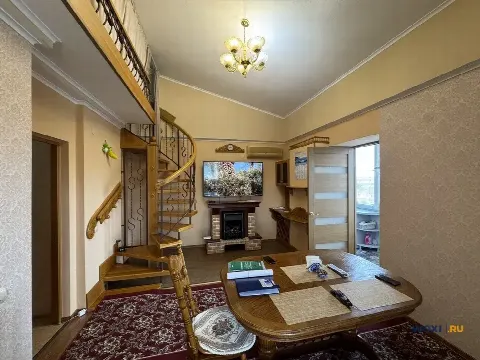 3-комн. квартира, 70 м², 6/6 эт.