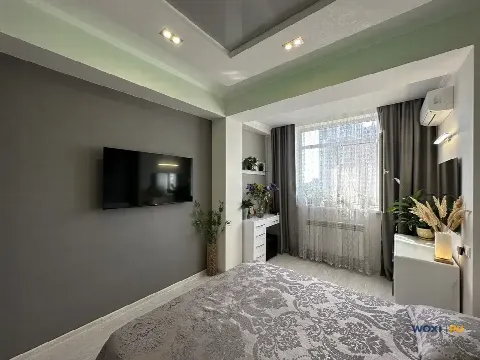 2-комн. квартира, 70 м², 7/7 эт.