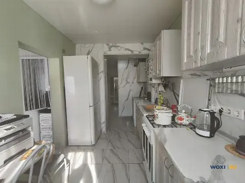 3-комн. квартира, 49 м², 1/2 эт.