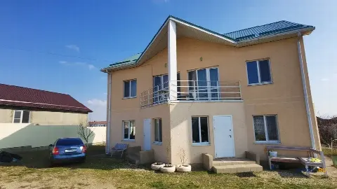 Дом 240 м² на участке 10 сот.