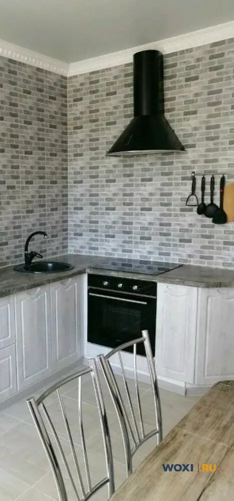 2-комн. квартира, 61 м², 1/16 эт.
