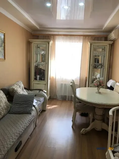 2-комн. квартира, 56 м², 1/4 эт.