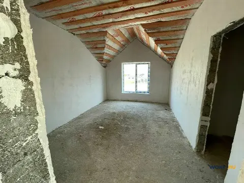 Дом 150 м² на участке 5 сот.