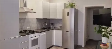 3-комн. квартира, 130 м², 3/9 эт.