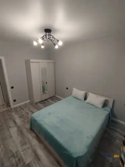 1-комн. квартира, 42 м², 1/8 эт.