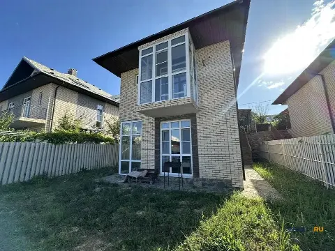 Дом 106 м² на участке 5 сот.