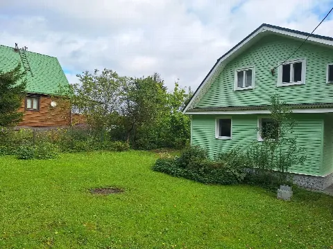 Дом 100,9 м² на участке 7,6 сот.