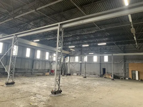 Производственное помещение, 890 м²