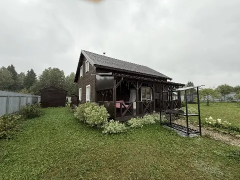Дом 160 м² на участке 15 сот.