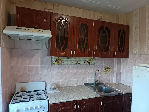 2-комн. квартира, 40 м², 2/4 эт.